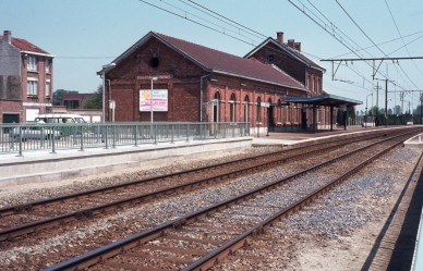 BEVEREN  82-4070.jpg